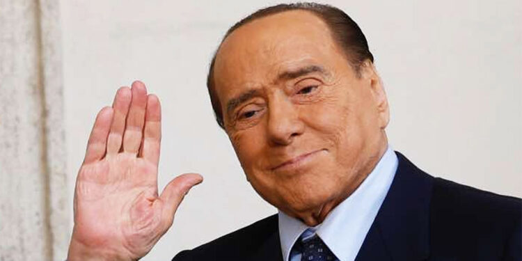Silvio Berlusconi hayatını kaybetti