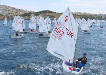 Yelken Yarışları Foça'da yapıldı