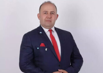 Genç Parti Muğla İl Başkanı ve oğlu kaza yaptı