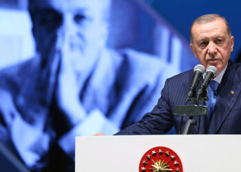 CHP bu şekilde siyaset yaptığı sürece iktidar yüzü göremez