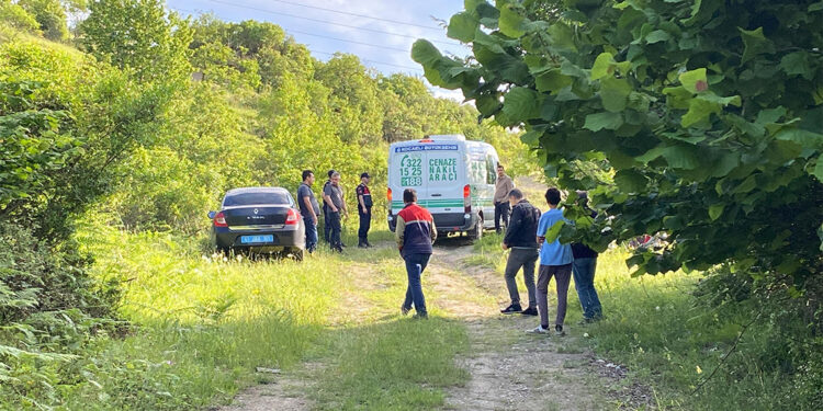 Ormanda tüfekle başından vurulmuş halde bulundu