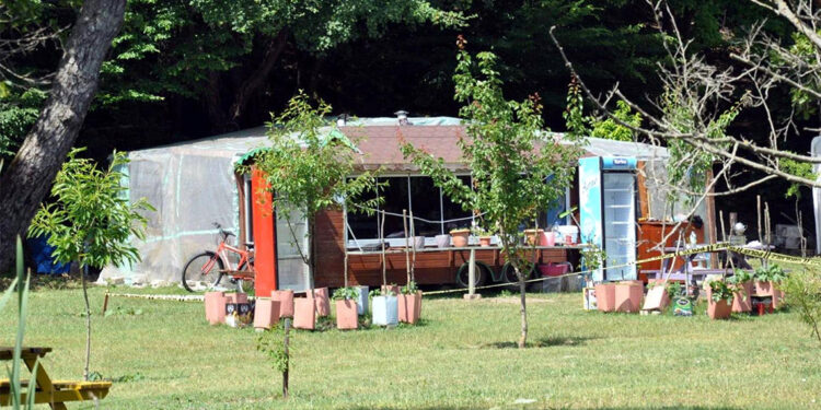 Husumetliler lokantada birbirlerine ateş açtı: 1 ölü,1 yaralı