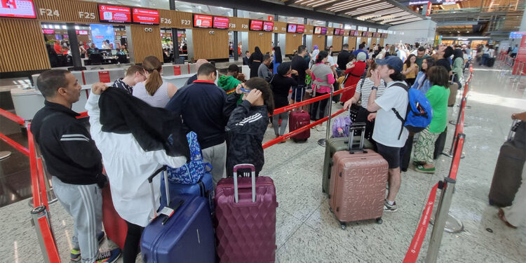 İstanbul Havalimanı'nda bayram tatili yoğunluğu