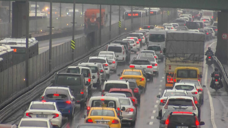 Mayıs ayında trafiğe kayıtlı taşıt sayısı 223 bin 541 oldu