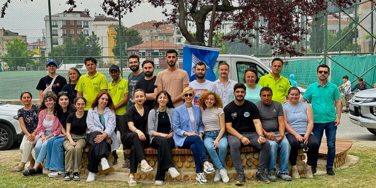 Karlıktepe Mahallesi'ndeki açık alanlar yeniden tasarlanıyor