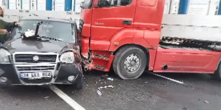 Karabük'te zincirleme kaza; 10 yaralı