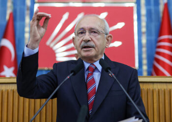 Kılıçdaroğlu tüm danışmanlarını görevden aldı