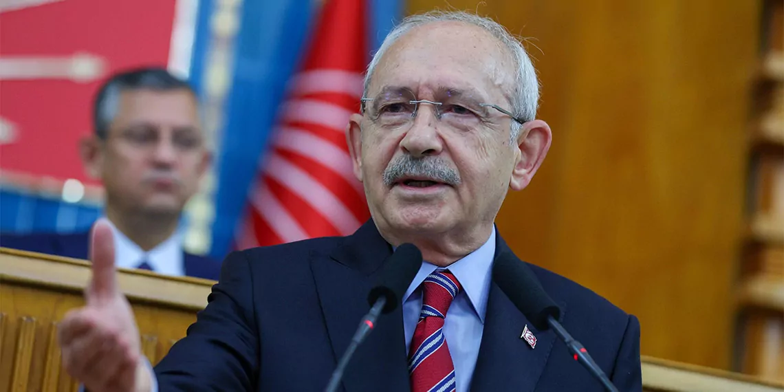 Chp genel başkanı kemal kılıçdaroğlu, "chp'nin yenilenmesinin ve güçlenmesinin önünü açacağım. Hiç endişe etmeyin, hiçbir zaman değişimin önünü tıkayan değil, değişimin önünü açan olacağım. Bütün bu mücadelenin sonunda mutlaka kazanacağız" dedi.