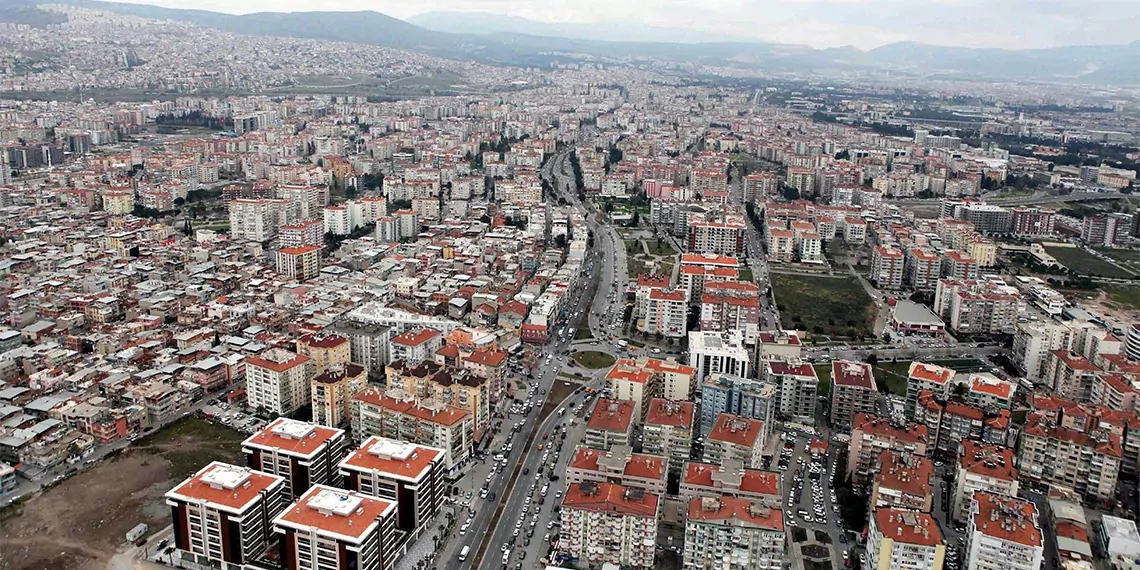 İzmir tüketici hakem heyeti üyesi salih emrah ertan, 1 temmuz'da sonra erecek yüzde 25'lik kira sınırlamasına ilişkin, "yeni bir düzenleme getirileceği konuşuluyor.  getirilecek olan sınırlama kiracı ile kiraya verenin orta noktada buluşabileceği bir sınırlama olmalı" dedi.