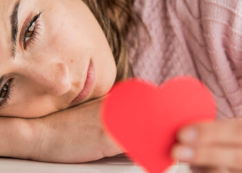 Aşkımız yalan mı oldu?