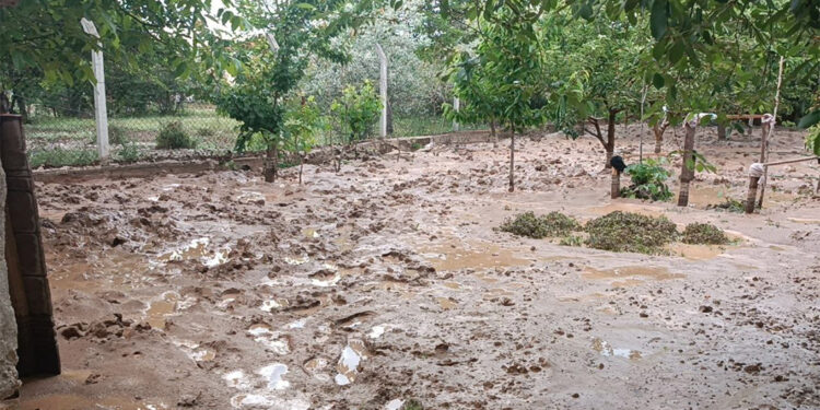 Kırıkkale'de sağanak sele neden oldu