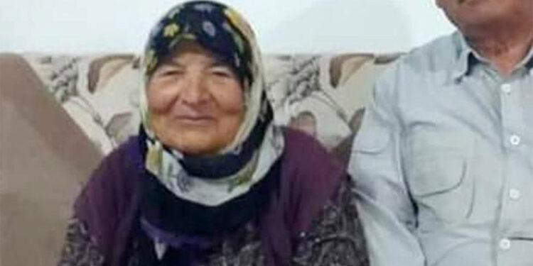 Beton direğe çarpan minibüste can verdi