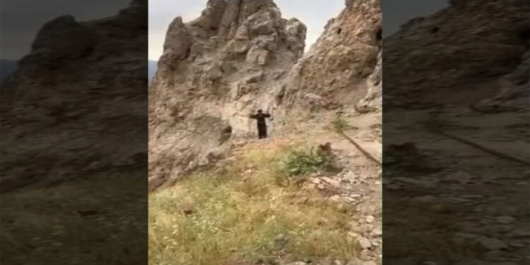 MSB teslim olan 2 teröristin görüntüsünü paylaştı