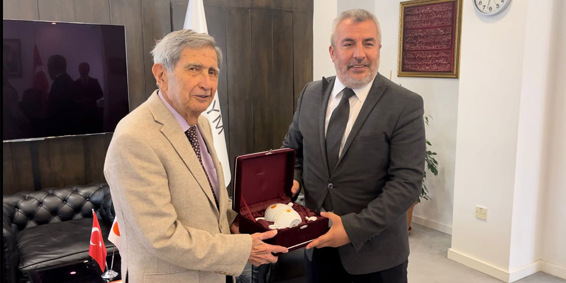 ÖSYM Başkanı en yaşlı ve en genç üniversite adayları ile buluştu