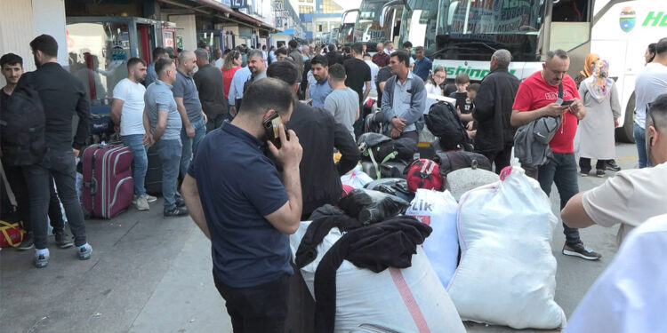 Otobüs şoförleri trafik yoğunluğundan şikayetçi
