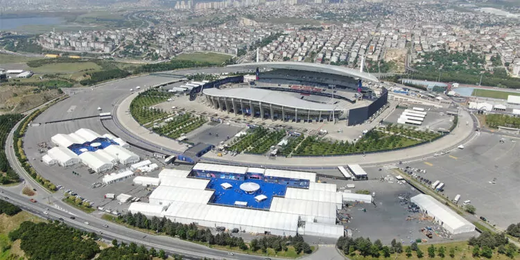Atatürk olimpiyat stadı finale hazır