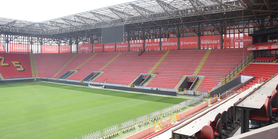 Gürsel Aksel Stadı final maçına hazır