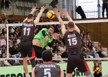 A Milli Erkek Voleybol Takımı Portekiz’i 3-2 mağlup etti