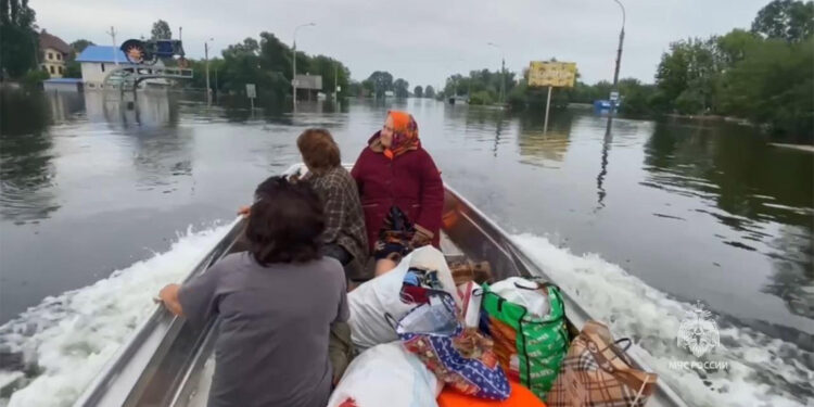Herson bölgesinde 6 bin 26 kişi tahliye edildi