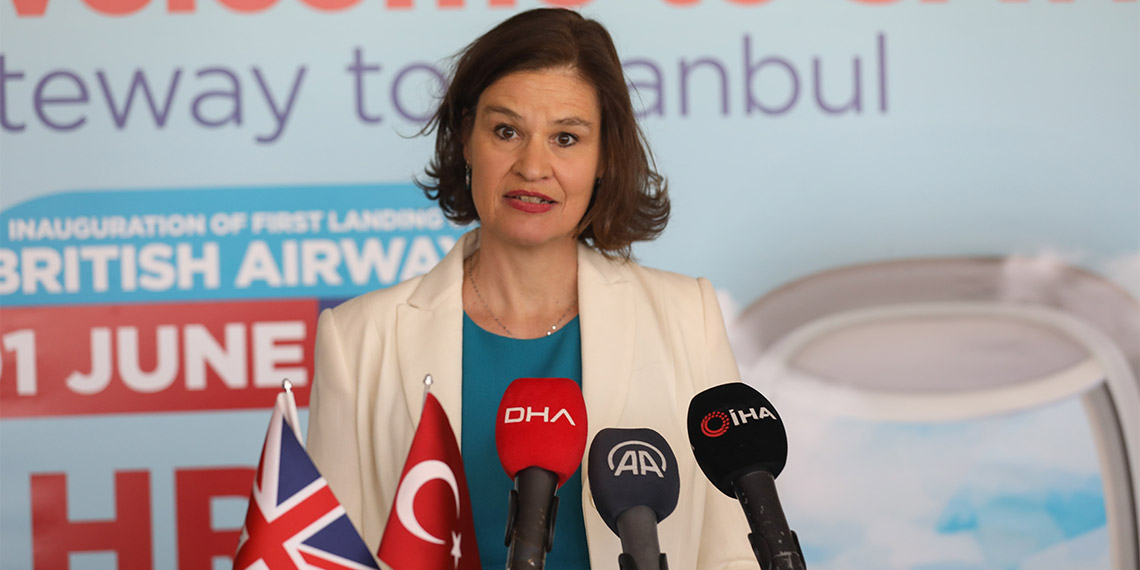 51 ülkede 154 noktayı İstanbul’a bağlayan İstanbul Sabiha Gökçen Uluslararası Havalimanı’ndan Londra Heathrow Havalimanı'na uçuşlar dün başladı.