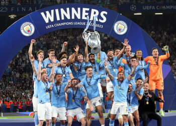 Manchester City kupasını aldı