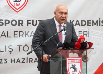 Samsunspor Başkanı Yüksel Yıldırım Fransa'dan yanıt bekliyor
