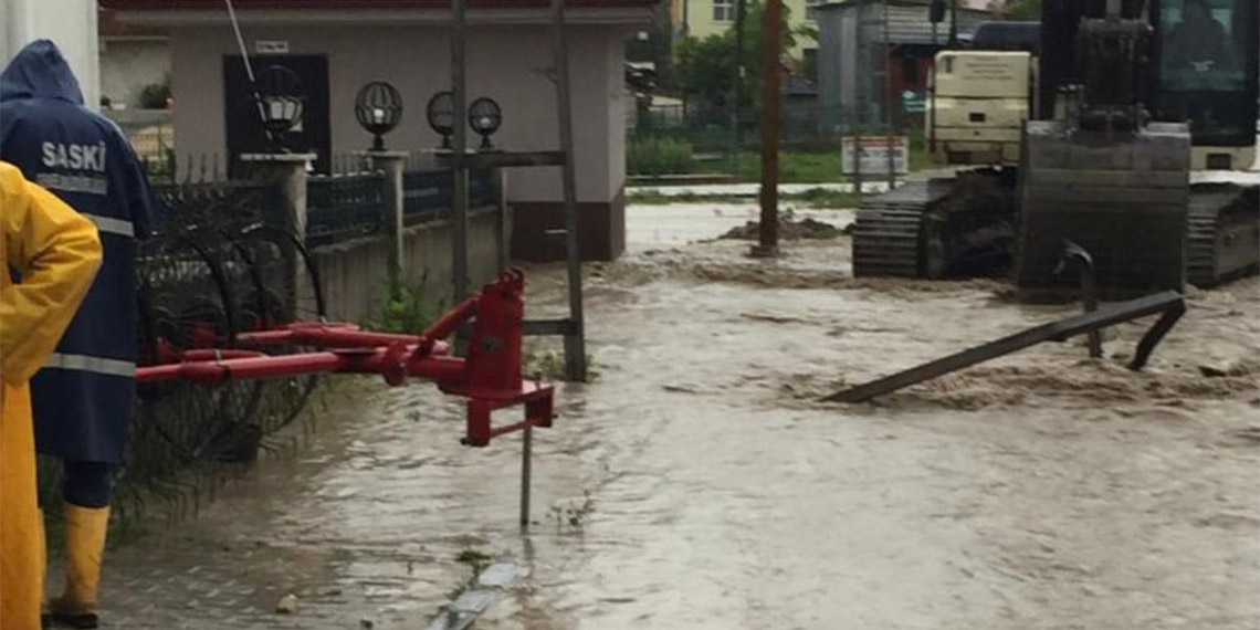 Samsun'un Ladik ilçesinde sel; 1 ölü