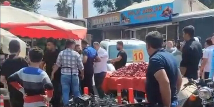 Şanlıurfa'da zabıta ile seyyar satıcı arasında arbede