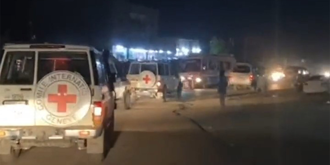 Sudan Kızıl Haç'ı yetimhaneden 300 çocuğu güvenli yere götürdü