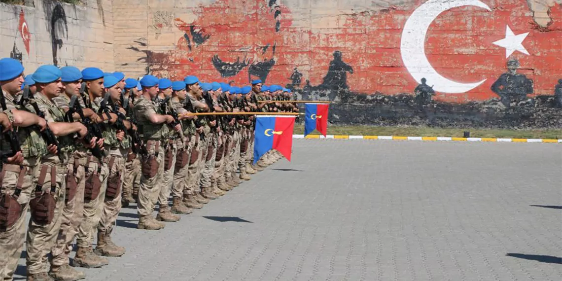 Suriye görev gücü'nde görevlendirilen elazığ kovancılar komando özel harekat tabur komutanlığı’ndaki komandolar, dualarla uğurlandı.