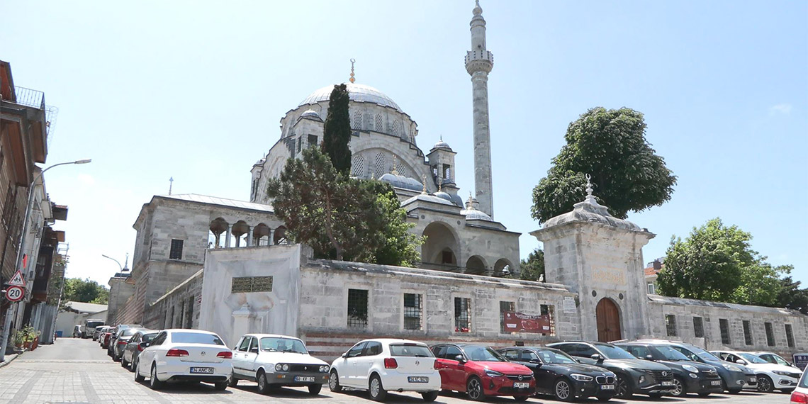 Ayazma Camii'nde restorasyon tartışması