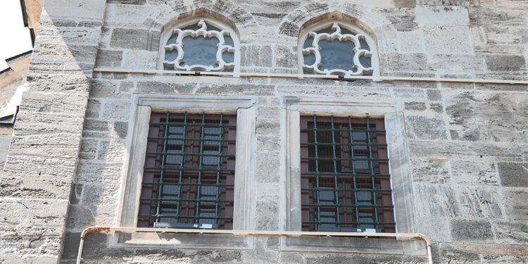 Ayazma Camii'nde restorasyon tartışması