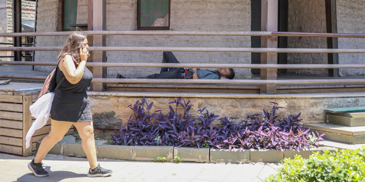 Tarihi Demirciler Çarşısı madde bağımlılarının oteli oldu