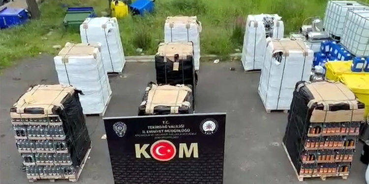 Sahte içki üretimi yapılan çiftliğe baskın; 6 gözaltı