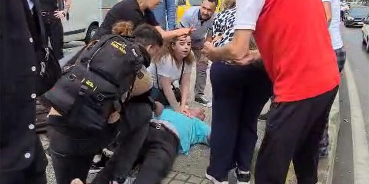 Otobüs Terminali'nde kalp krizi geçirdi