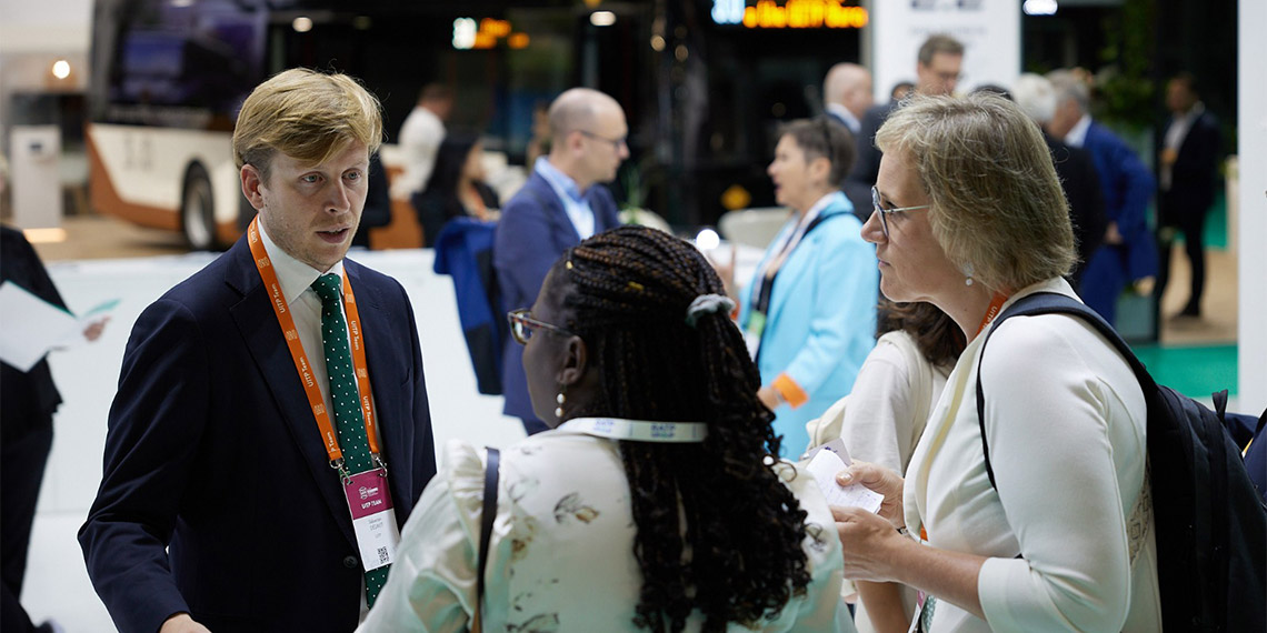 Uluslararası Toplu Taşıma Birliği'nin (UITP) küresel zirvesinde toplu ulaşımın geleceğine elektrikli araçlar damga vurdu.