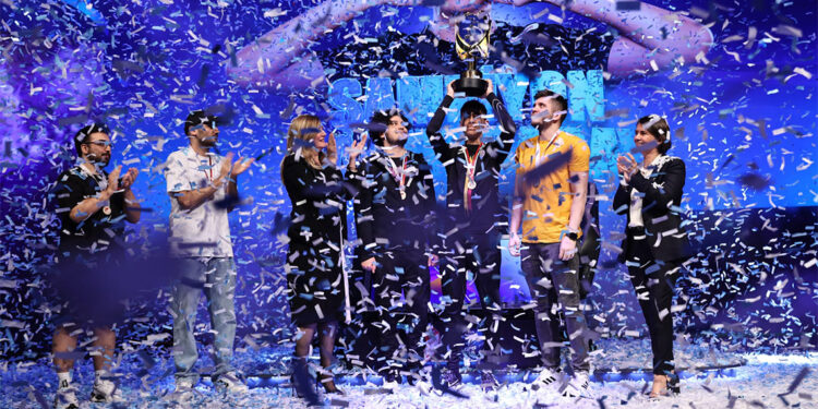 Türk Telekom eSüper Lig'de ilk kupa sahibini buldu