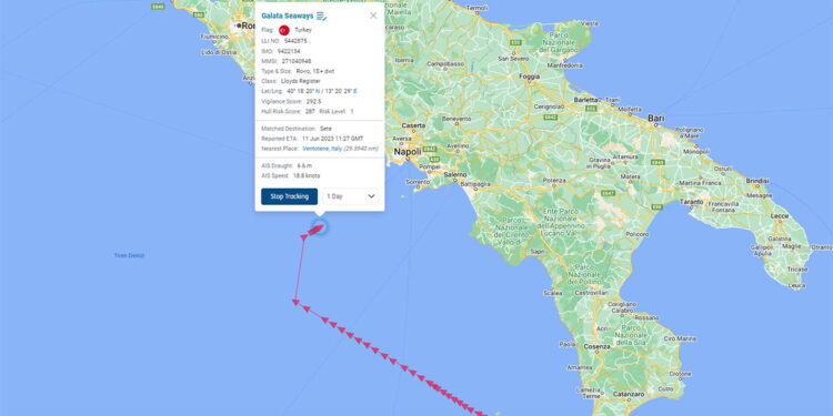 15 kaçağın tespit edildiği gemiye müdahale edilecek
