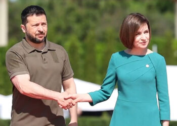 Volodimir Zelenski Moldova'ya gitti