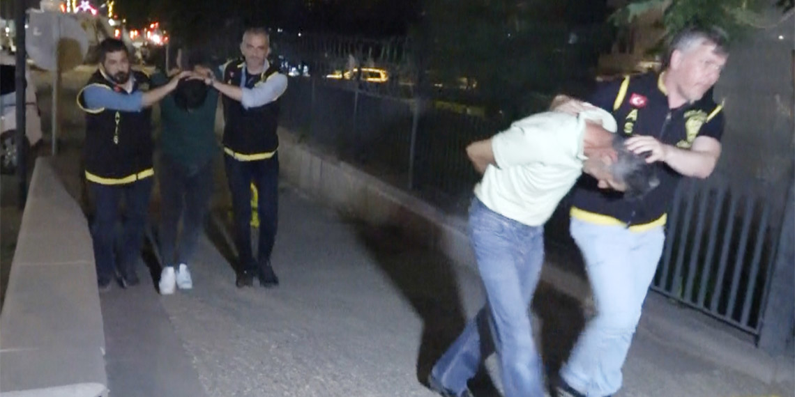 Üvey annesini boğarak öldürdüğünü itiraf etti