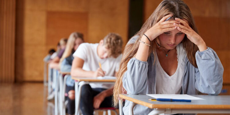 Ailelerin yüksek beklentisi sınav kaygısını artırıyor