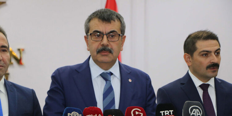 Adıyaman'da eğitim verilen 1176 derslik kullanılamaz durumda