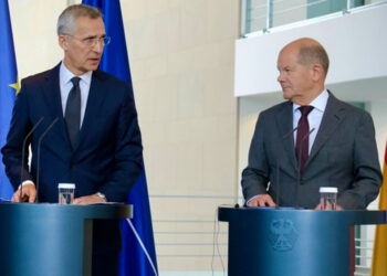 Stoltenberg, Almanya Şansölyesi ile görüştü