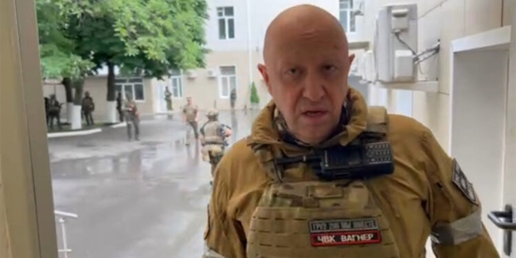 Wagner grubunda bulunan ağır silahlar Rus ordusuna teslim ediliyor