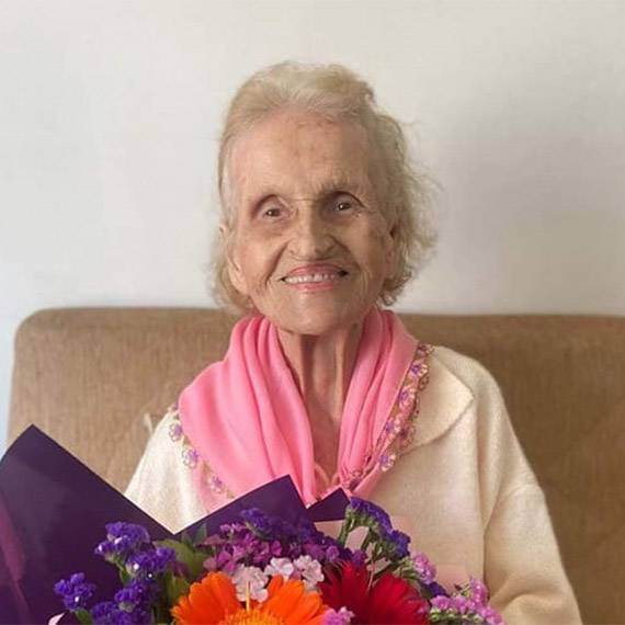 Yazar Pakize Başaran hayatını kaybetti