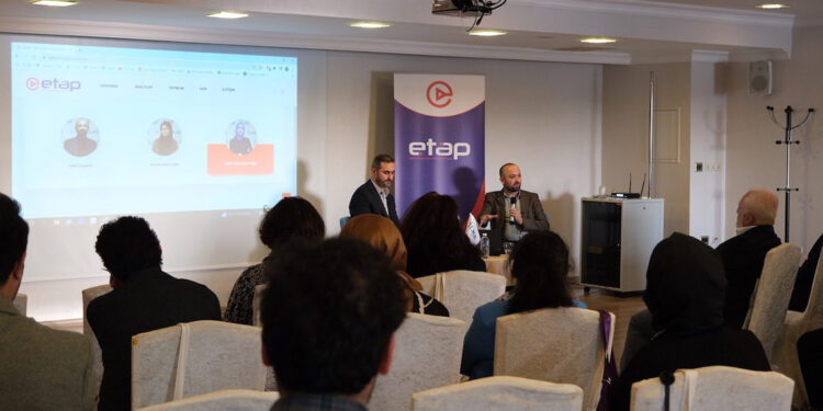 ‘Öğretmenlerin Eğitim Teknolojileri Kullanımı’ raporu tanıtıldı 