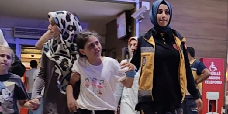 12 yaşındaki Ecrin'in tahterevalliye sıkışan parmağı koptu