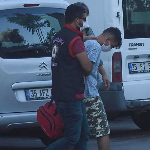 İzmir'in Bornova ilçesinde, apart otelde, birlikte alkol ve uyuşturucu aldıkları Ceren Duman'ın ölümüyle ilgili, tutuklu sanıklar Sinan Özen (24) ve Tahir Yıldız (25), 4 farklı suçtan, ayrı ayrı müebbet ve 36,5'ar yıl hapis cezasına çarptırıldı.