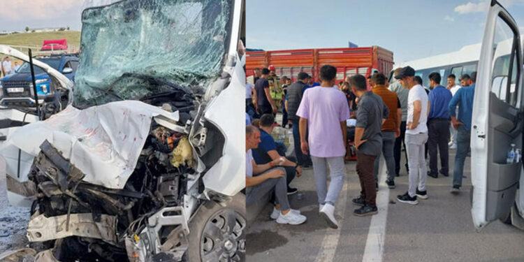 Ankara'da işçi servisi ile kamyon çarpıştı: 10 yaralı