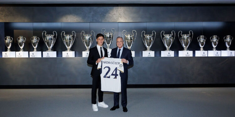 Arda Güler Real Madrid'e imzayı attı